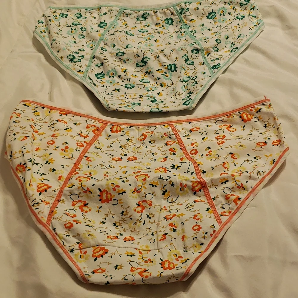 2 pair lg nwt light period underwear - Picture 3 of 4